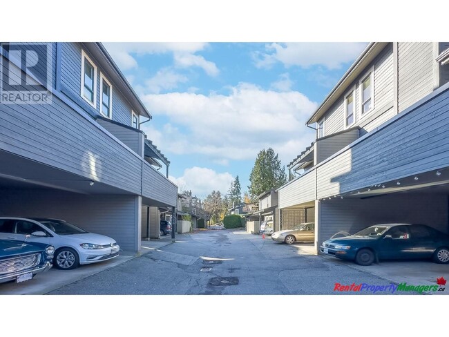 7326 Elk Valley Pl in Vancouver, BC - Building Photo - Building Photo