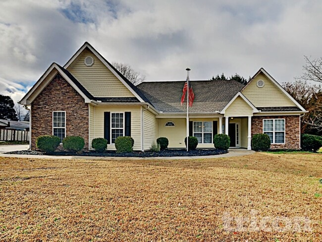 170 Orchard View in Fayetteville, GA - Building Photo - Building Photo