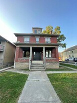 194 E 14th Ave in Columbus, OH - Building Photo