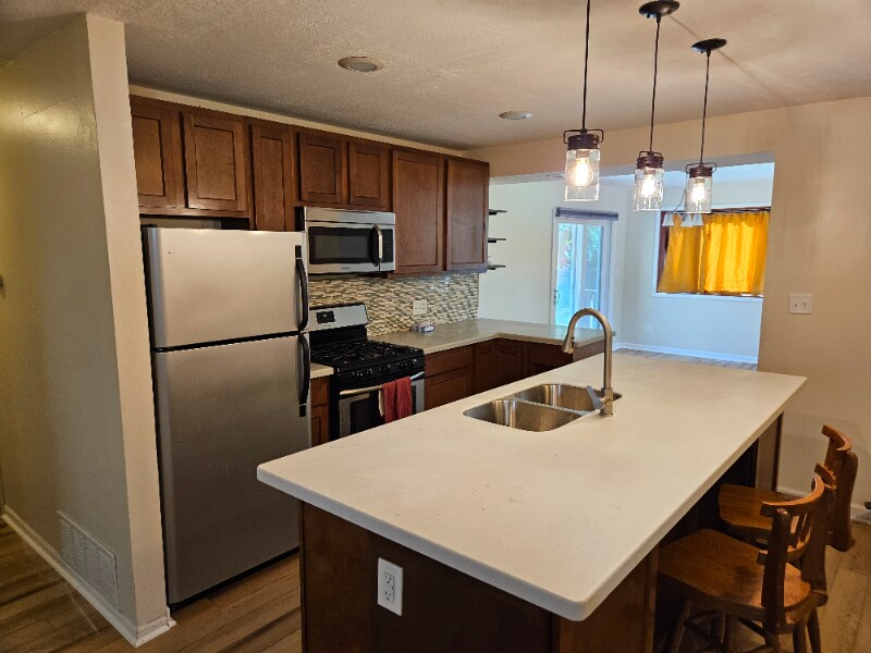 5635 Roche Dr in Columbus, OH - Building Photo