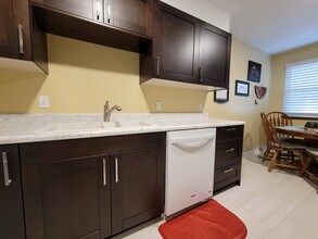 3306 Briar Oak St in Bellevue, NE - Foto de edificio - Building Photo