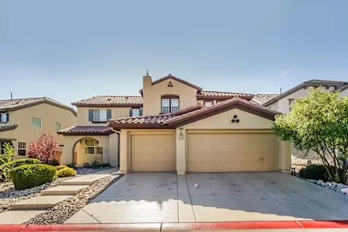 property at 689 Kew Gardens Dr