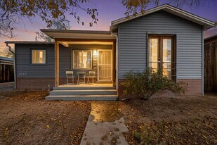 1640 Stanford Dr NE in Albuquerque, NM - Building Photo