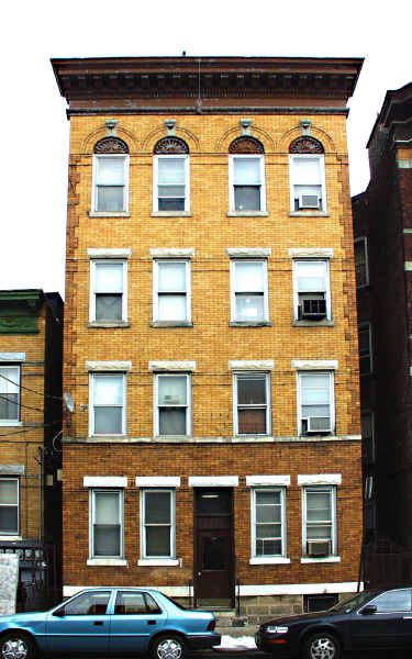 902 West St in Union City, NJ - Building Photo - Building Photo