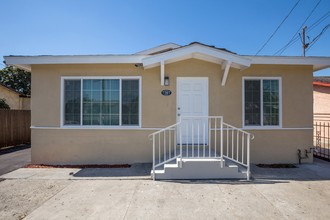 7307 Elsie St in Los Angeles, CA - Foto de edificio - Building Photo