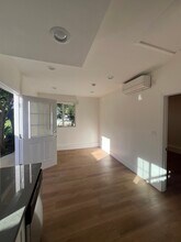 23460 Friar St in Woodland Hills, CA - Building Photo - Building Photo