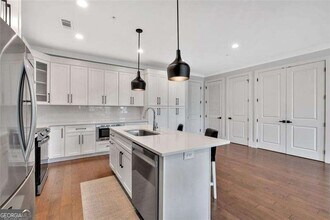 6890 Peachtree Blvd in Atlanta, GA - Building Photo - Building Photo