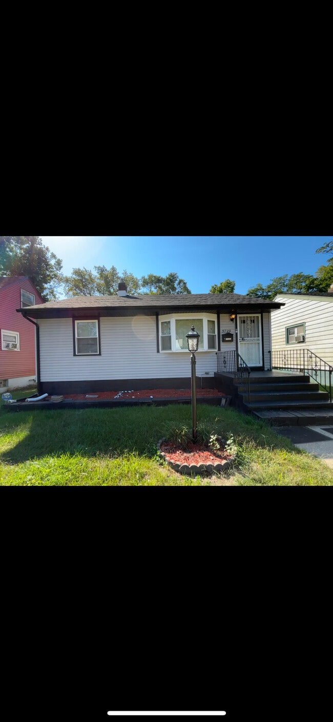 property at 5729 W 6th Ave