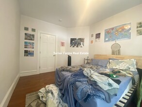 224 Chelsea St, Unit 2 in Boston, MA - Building Photo - Building Photo