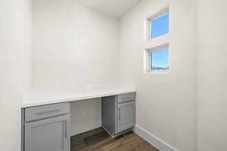 6209 Dumfries Ln in Austin, TX - Building Photo - Building Photo