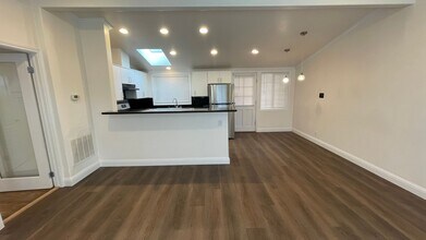 2461 Gehringer Dr in Concord, CA - Building Photo - Building Photo