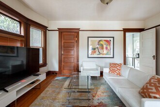 26 NE 11th Ave in Portland, OR - Building Photo - Building Photo