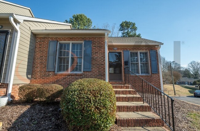 property at 2626 Hitchcock Dr