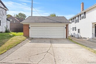 80 Capen Blvd in Buffalo, NY - Building Photo - Building Photo