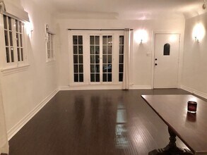 517 N Spaulding Ave, Unit 519 in Los Angeles, CA - Foto de edificio - Building Photo