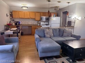 23677 Stonehenge Blvd in Novi, MI - Building Photo - Building Photo