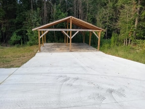 858 Mann Rd in Villa Rica, GA - Foto de edificio - Building Photo