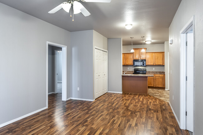 Coryell Courts Apartments in Springfield, MO - Building Photo - Interior Photo