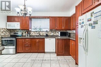 24 Clarion Rd in Toronto, ON - Building Photo - Building Photo