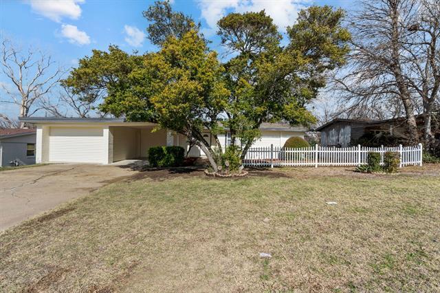 5236 Trail Lake Dr in Fort Worth, TX - Building Photo - Building Photo