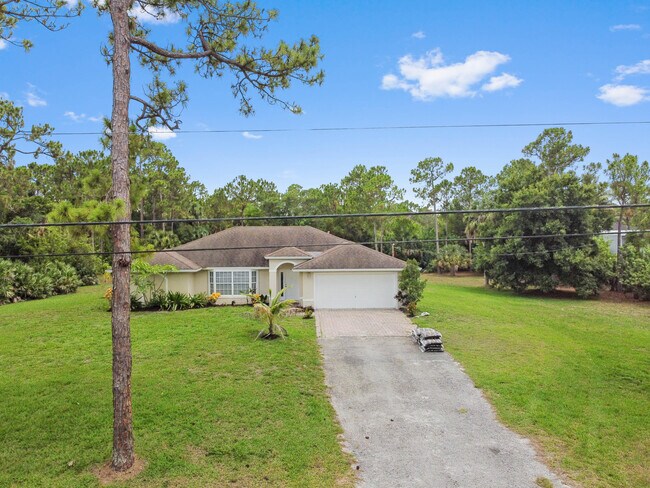 property at 17682 84th Ct N