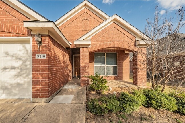 9916 Channing Rd in Keller, TX - Building Photo - Building Photo