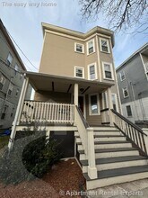 65 Conwell Ave, Unit 3 in Somerville, MA - Foto de edificio - Building Photo