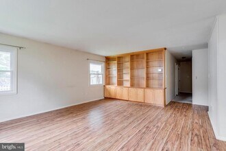 12425 Stretton Ln in Bowie, MD - Building Photo - Building Photo