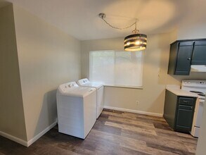 2912 W Platte Ave in Colorado Springs, CO - Building Photo - Building Photo