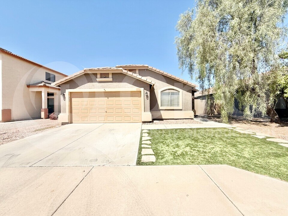510 N 105th Pl in Mesa, AZ - Building Photo