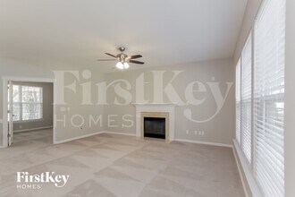 11923 Withers Mill Dr in Charlotte, NC - Foto de edificio - Building Photo