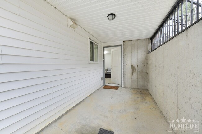 6125-6146 146 St in Surrey, BC - Building Photo - Building Photo