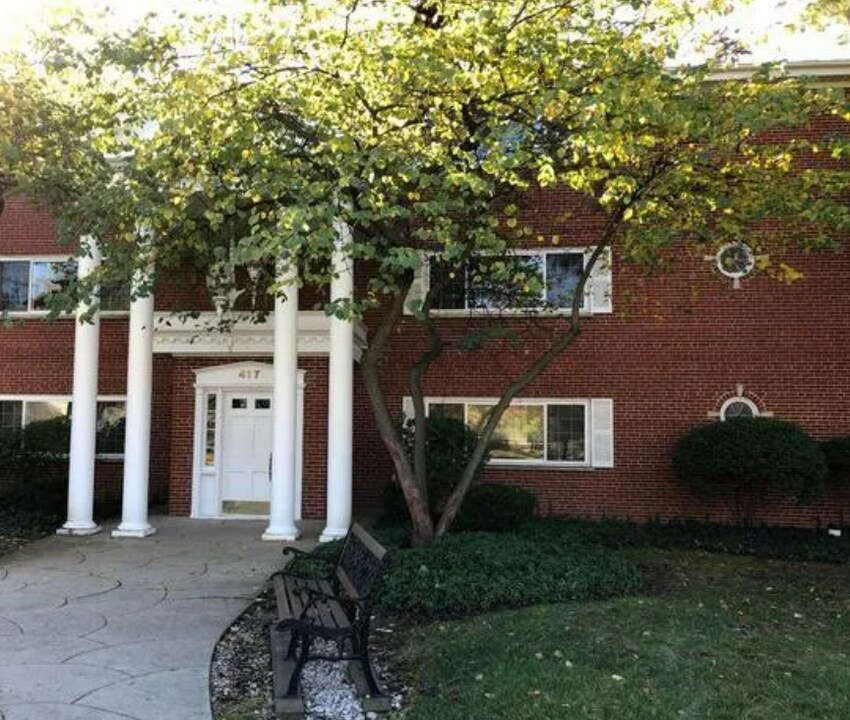 417 W Miner St in Arlington Heights, IL - Building Photo