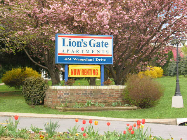 Lion's Gate Apartments in State College, PA - Foto de edificio - Building Photo