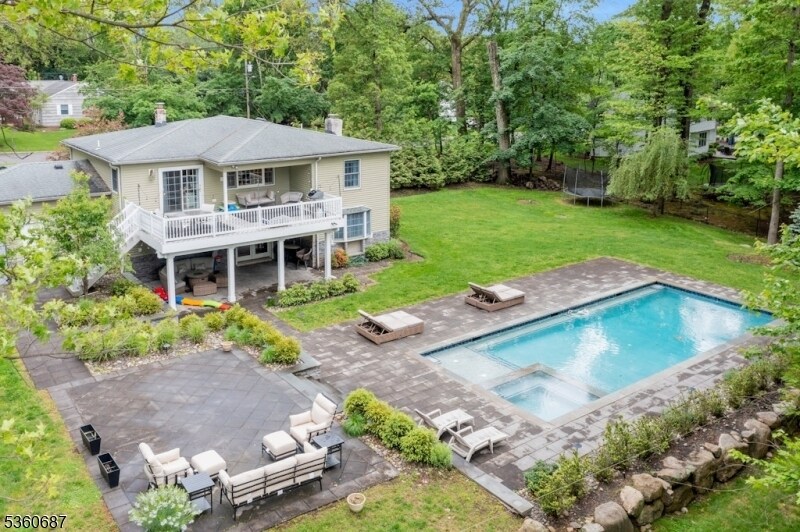 28 Degray Terrace in Mahwah, NJ - Building Photo