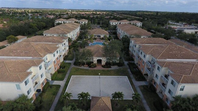 9857 Baywinds Blvd in Royal Palm Beach, FL - Building Photo - Building Photo