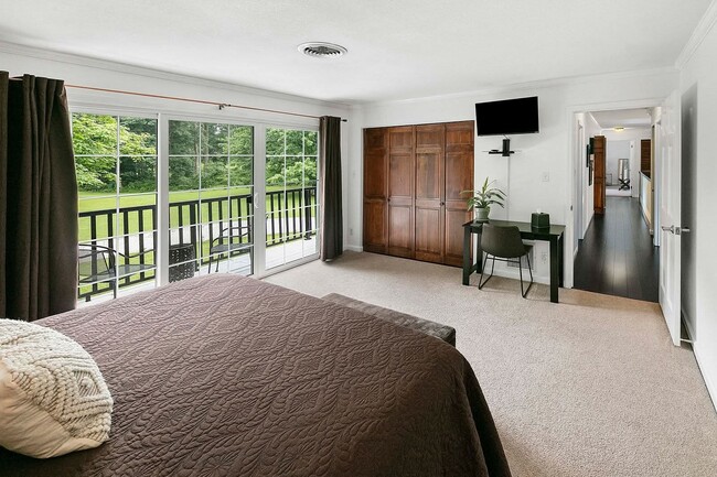 property at 5267 Fountainhead Ln