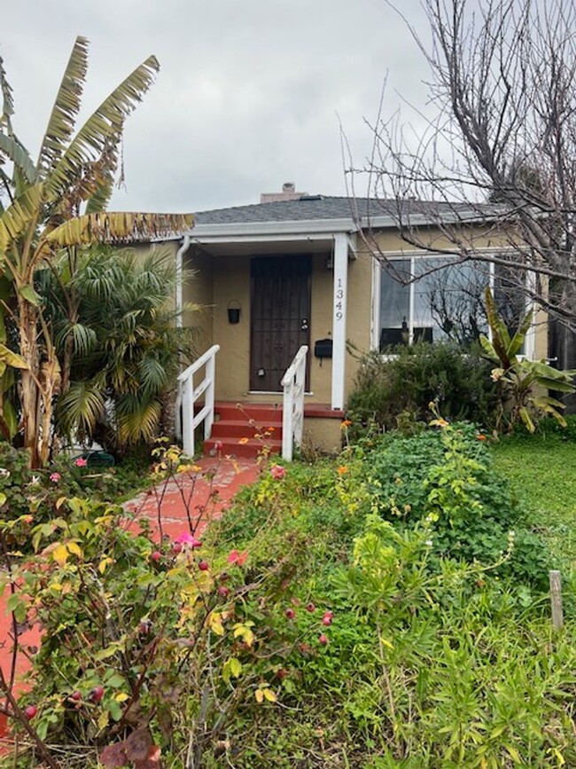 1349 Channing Way in Berkeley, CA - Foto de edificio - Building Photo