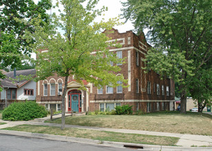 1900 Thomas Ave in Minneapolis, MN - Building Photo - Building Photo