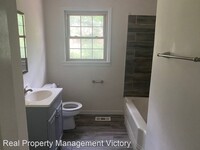 3009 Wood Dr NE - 6