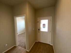1841 Valle Vista Rd NW in Los Lunas, NM - Building Photo - Building Photo