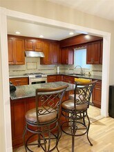 26 Summit St in Hicksville, NY - Building Photo - Building Photo