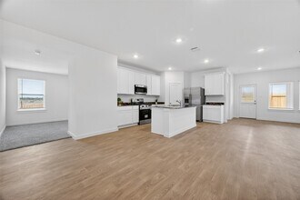 5927 Orchid Crst Ln in Rosenberg, TX - Foto de edificio - Building Photo