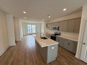 15342 Oasis Sun Aly in Midlothian, VA - Building Photo - Building Photo