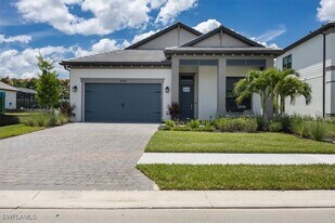 9445 Caymas Ter in Naples, FL - Building Photo