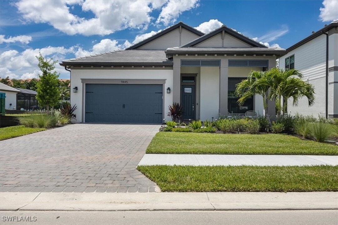 9445 Caymas Ter in Naples, FL - Building Photo