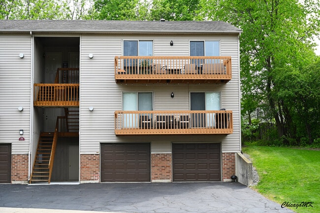 property at 340 Woodridge Cir