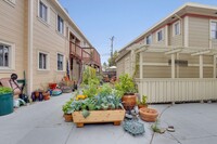 3810 Opal St in Oakland, CA - Building Photo - Building Photo