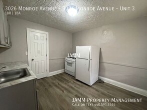 3026 Monroe Ave in Cleveland, OH - Building Photo - Building Photo