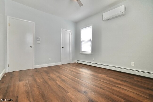 43 Peck Ave in Newark, NJ - Building Photo - Building Photo